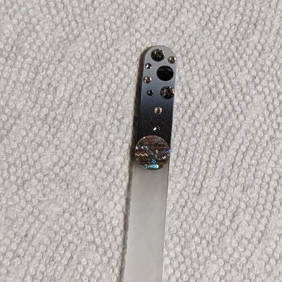 🆕3.5" Mont Bleu Black & White Crystal Nail File w/Black & White Swarovski C - Picture 4 of 5